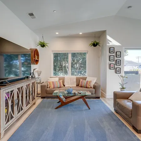 Half Moon Bay Vacation Rental 1 Mile To Beach!